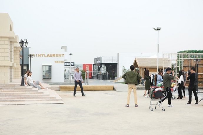 广州最大韩国街景摄影基地-ATM摄影基地欢迎您!