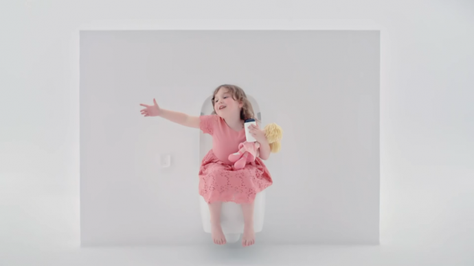 VitrA威达公司智能卫浴宣传片《V-care智能马桶》