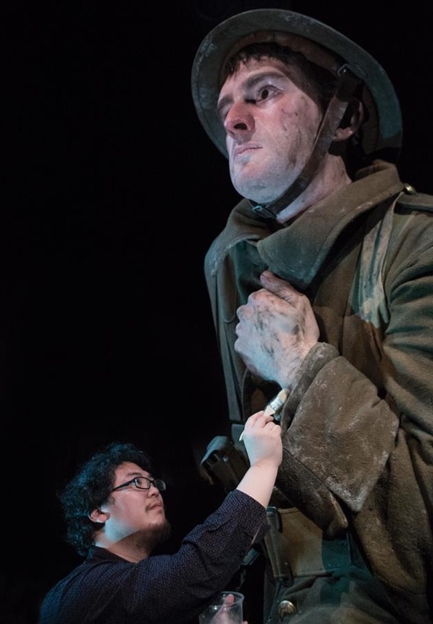 作为最早就在WETA工作室的华人特效师,我觉得你需要知道他