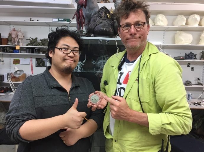 作为最早就在WETA工作室的华人特效师,我觉得你需要知道他