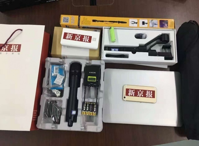 智云稳定器直播两会无处不在的神器