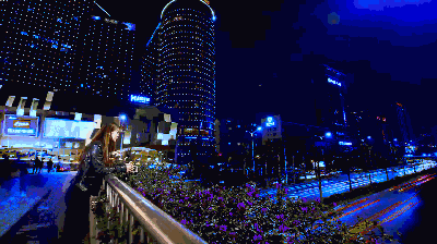 如何复制自己，在不用绿幕抠像情况下？