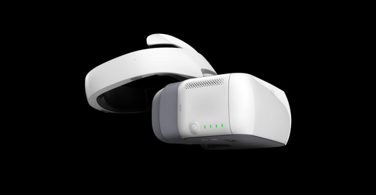 ​ DJI Goggles FPV眼镜的沉浸式体验，可能是个巨大的惊喜