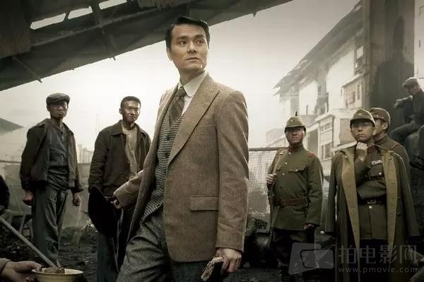 蛰伏三十年，“配角专业户”的他终于拿下金像奖影帝！