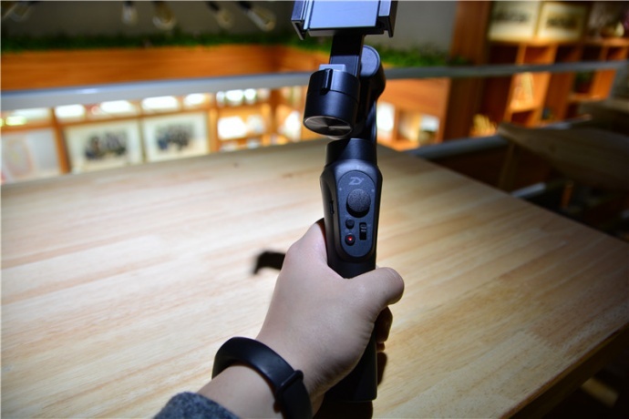 Smooth-Q，在下等你等得好辛苦