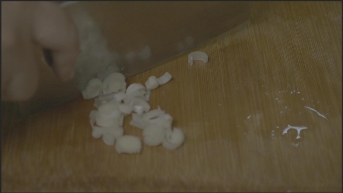 GH4怎么拍或者相机怎么设置，才能让噪点少一点.有图，希望前辈们给点建议，谢谢。