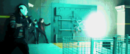 勇往直前的刘德华“超人归来”，他这部不输《速8》的新片也让华语电影恢复了几分元气