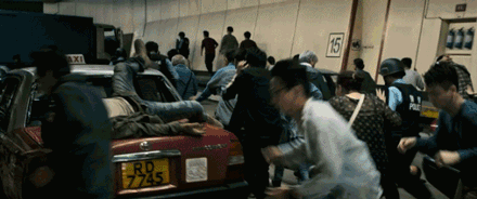 勇往直前的刘德华“超人归来”，他这部不输《速8》的新片也让华语电影恢复了几分元气