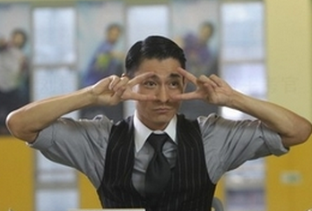 勇往直前的刘德华“超人归来”，他这部不输《速8》的新片也让华语电影恢复了几分元气