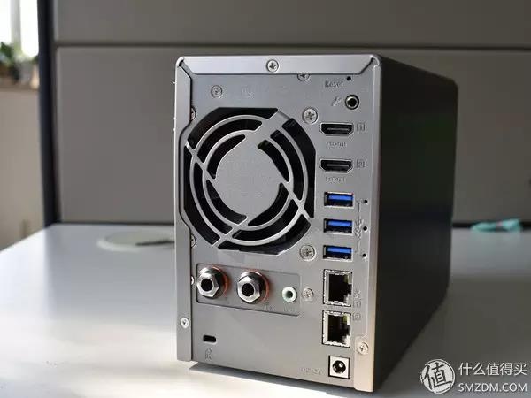 NAS的初次体验：QNAP 威联通 TS-253A 裸身上映
