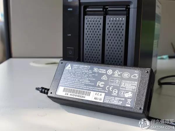 NAS的初次体验：QNAP 威联通 TS-253A 裸身上映