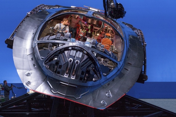 为了满足大银幕放映，《银河护卫队2》在拍摄上都做了什么
