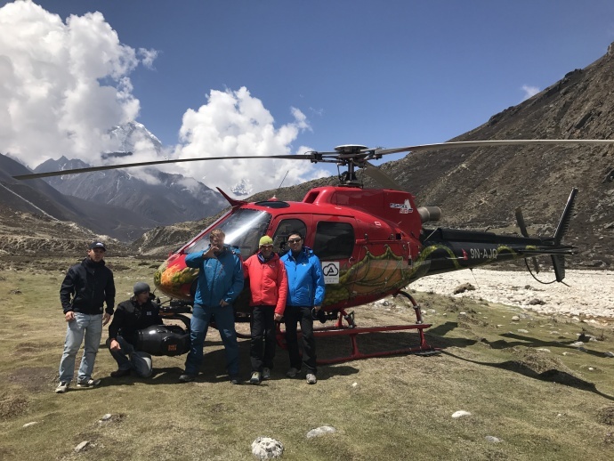 飞跃珠峰挑战成功 云视点再创影视航拍传奇