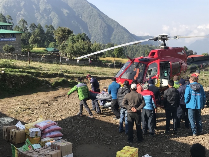 飞跃珠峰挑战成功 云视点再创影视航拍传奇