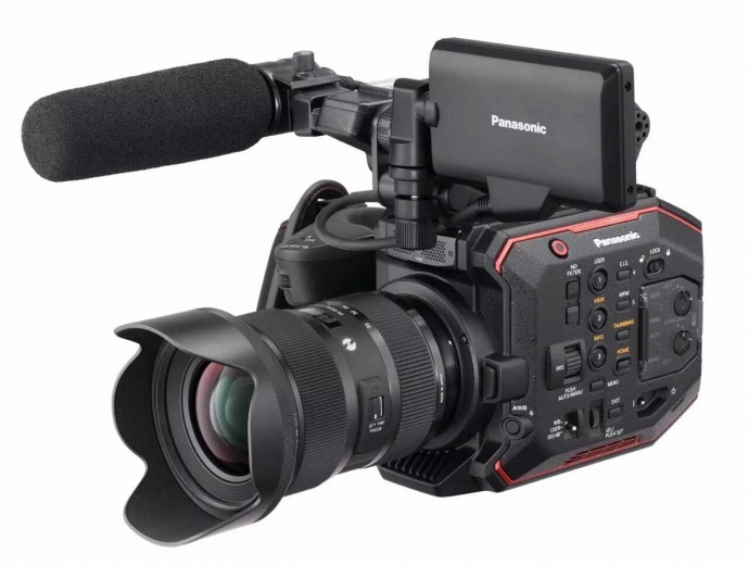 万众瞩目的松下4K轻量型电影级摄影机，影音店接受预定　 定金500元！