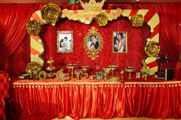 广州活动策划之一抹绚丽的复古红!