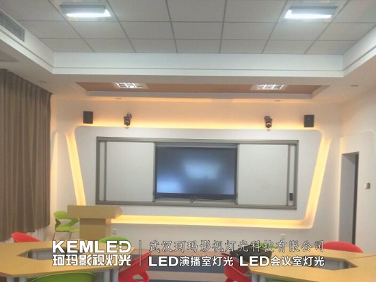 【KEMLED】学校LED录播教室灯光工程案例图