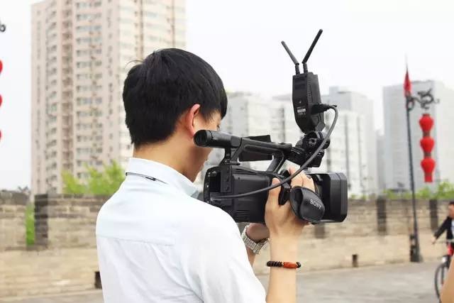 穿越之旅：ELink高清无线传输器带你走近古城墙