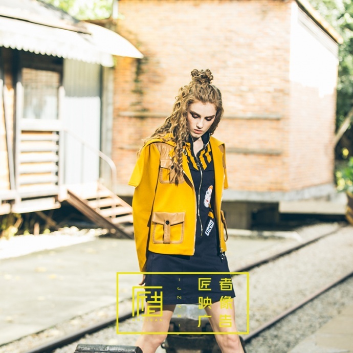 广州淘宝网拍外模摄影服务——匠者映像工业风女装拍摄