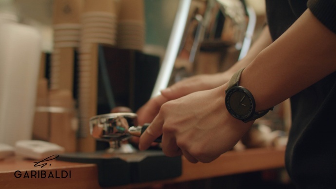 上海录睿用URSA Mini 4.6K完成Garibaldi Watches广告摄制