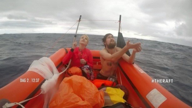 小型日报 |《筏：海上求生记》