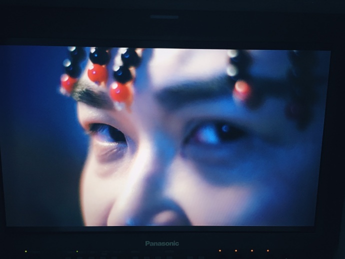 如何不正经的拍一款正经的空气净化器