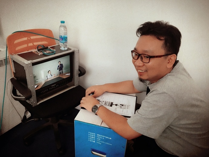 如何不正经的拍一款正经的空气净化器