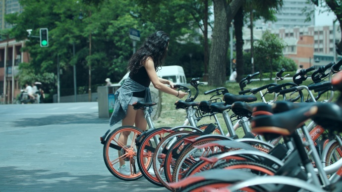 摩拜单车官方宣传片采用URSA Mini 4.6K和Micro Cinema Camera拍摄