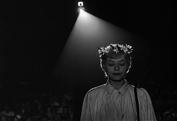 【麥片觀影記錄：《卡比利亞之夜》始終微笑在騙局裡的可憐人】