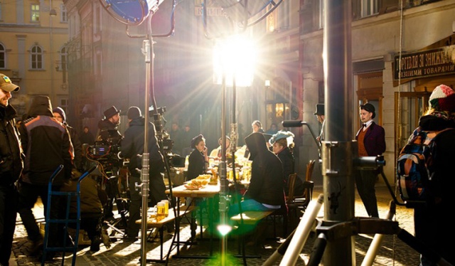 演员照明or场景照明?你先从哪个开始!如何构思场景的照明设置