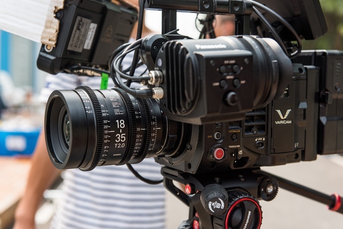 鱼玩桑导演工作室 SIGMA高速变焦电影镜头体验