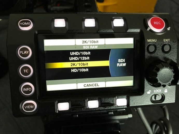 松下VariCam LT如何搭配Odyssey 7Q录制2K / 240fps RAW？