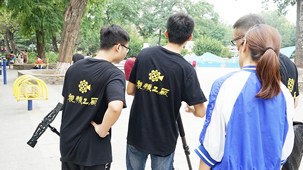 视频工厂：产品片室外拍摄花絮