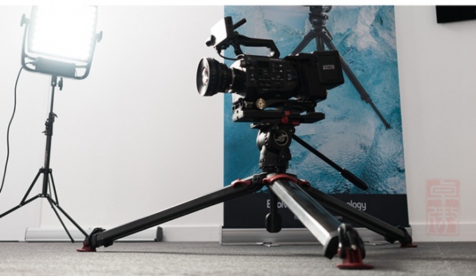 萨拿Sachtler 碳纤维三脚架 Flowtech 预定中！11月初交货！