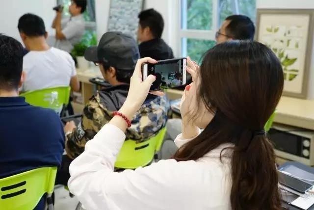 沙龙对话:低成本4K制作中的镜头选择与富士E卡口电影镜头应用