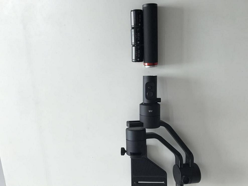 魔爪MOZA Air羽量级手持稳定器开箱评测及简单体验