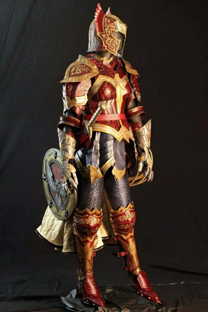 中世纪神奇女侠护甲，各项属性+999