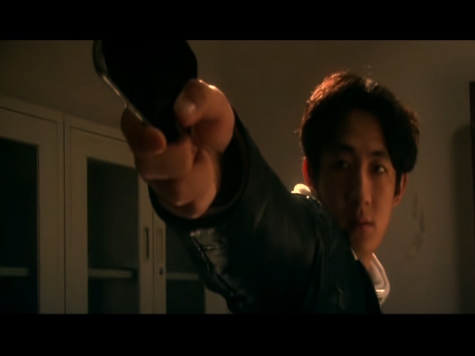 这几个95后大学生竟自己拍了部神片，开头就把我吸引住了！