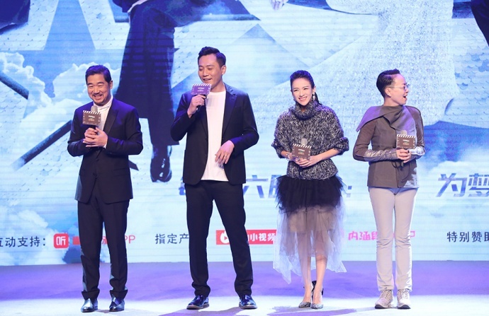 “扔鞋”事件后章子怡首亮相：其实我综艺感很强