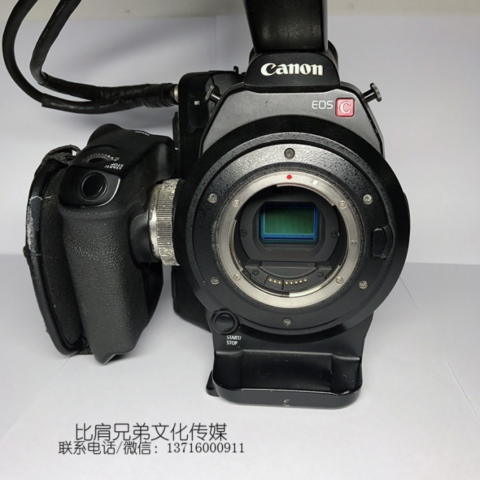 比肩兄弟-二手低价转让佳能C300摄像机