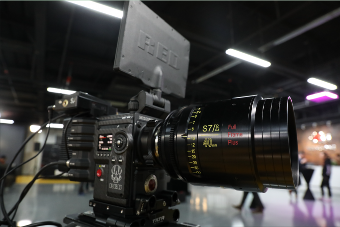 RED WEAPON MONSTRO 8K VV亚洲首秀、耀世登场，RED官方体验日-世纪新峰专场