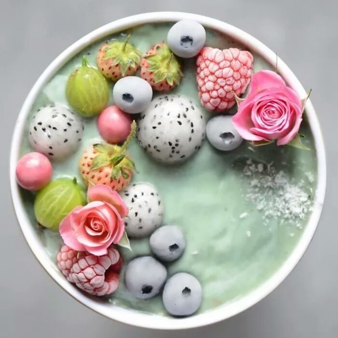 某网红Samira Kazan的“彩虹食品”，味道和营养不说，样子还不错