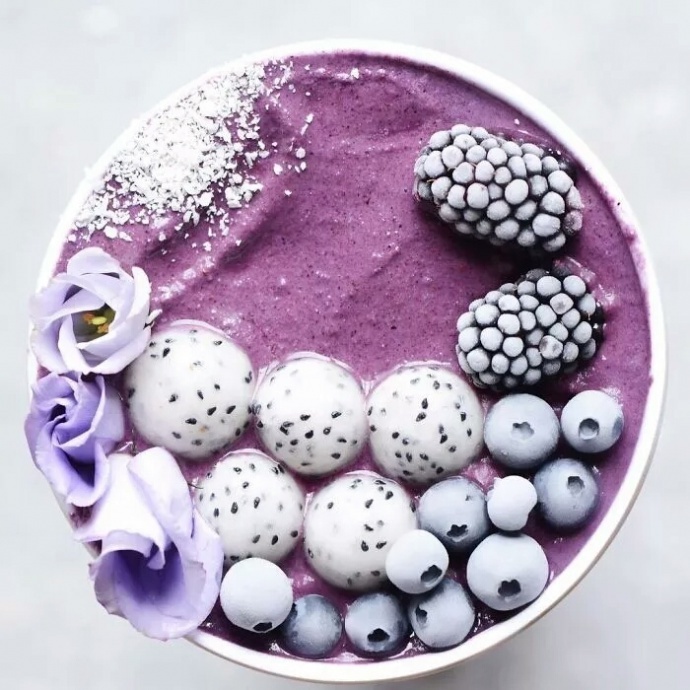 某网红Samira Kazan的“彩虹食品”，味道和营养不说，样子还不错