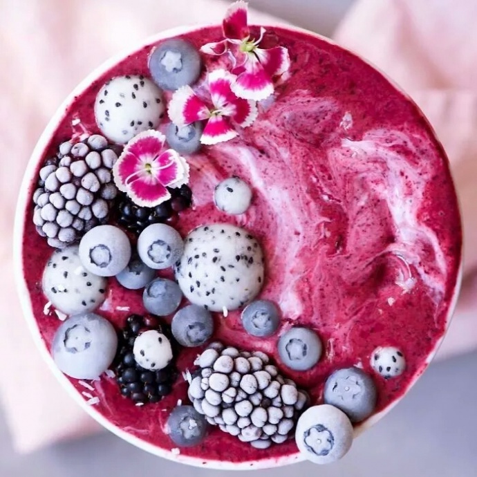 某网红Samira Kazan的“彩虹食品”，味道和营养不说，样子还不错