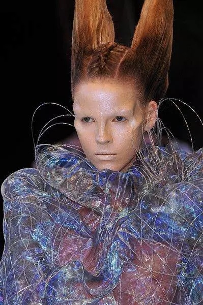 除了吓人更可以动人，不就膝盖吗？给你就是了！