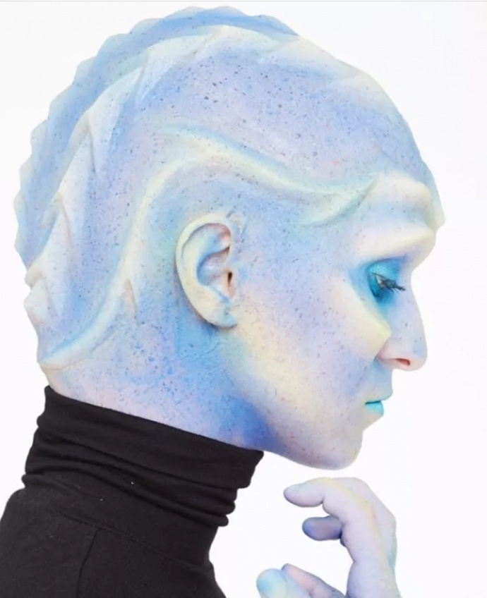 除了吓人更可以动人，不就膝盖吗？给你就是了！