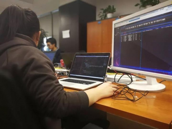 霖泽传媒助阵《最强大脑》| 强强联手 一触即发