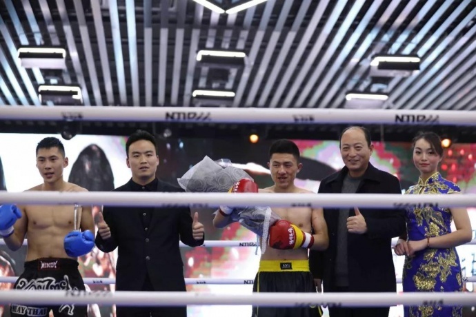 “一带一路，振兴中华”民间自由搏击赛八号公园火热开战