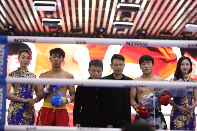 “一带一路，振兴中华”民间自由搏击赛八号公园火热开战