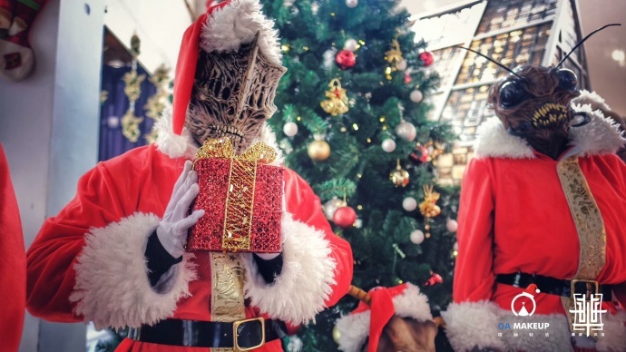 第一次在地球过圣诞，感觉还不错！